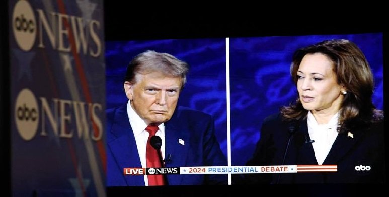 Trump rejects Fox News invite to debate Harris in late Oct ...